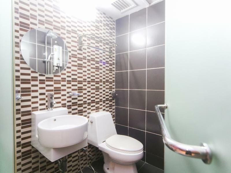 Oyo 777 Epal Hotel Кота-Кинабалу Экстерьер фото
